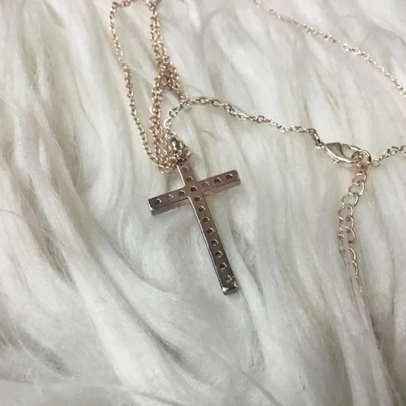 ✅ 2/$10 ✅ Rose Gold Crystal Cross Pendant Necklace - Picture 4 of 5